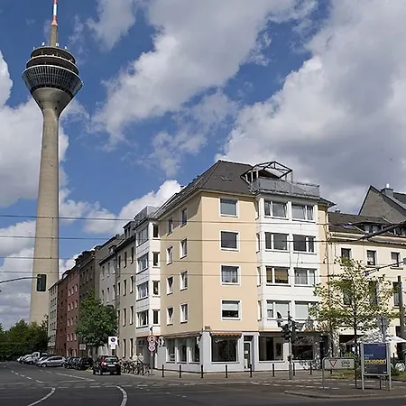 Select & City Centre